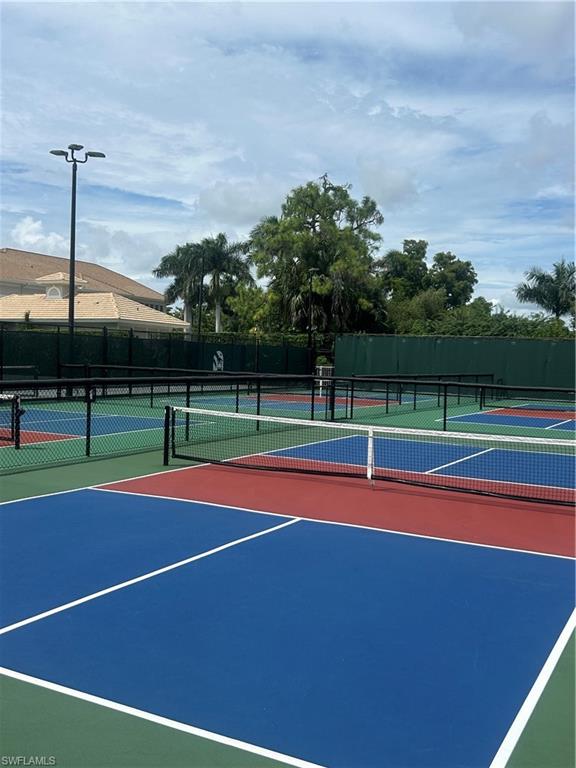 OLDE HICKORY GOLF & COUNTRY CLUB - Residential