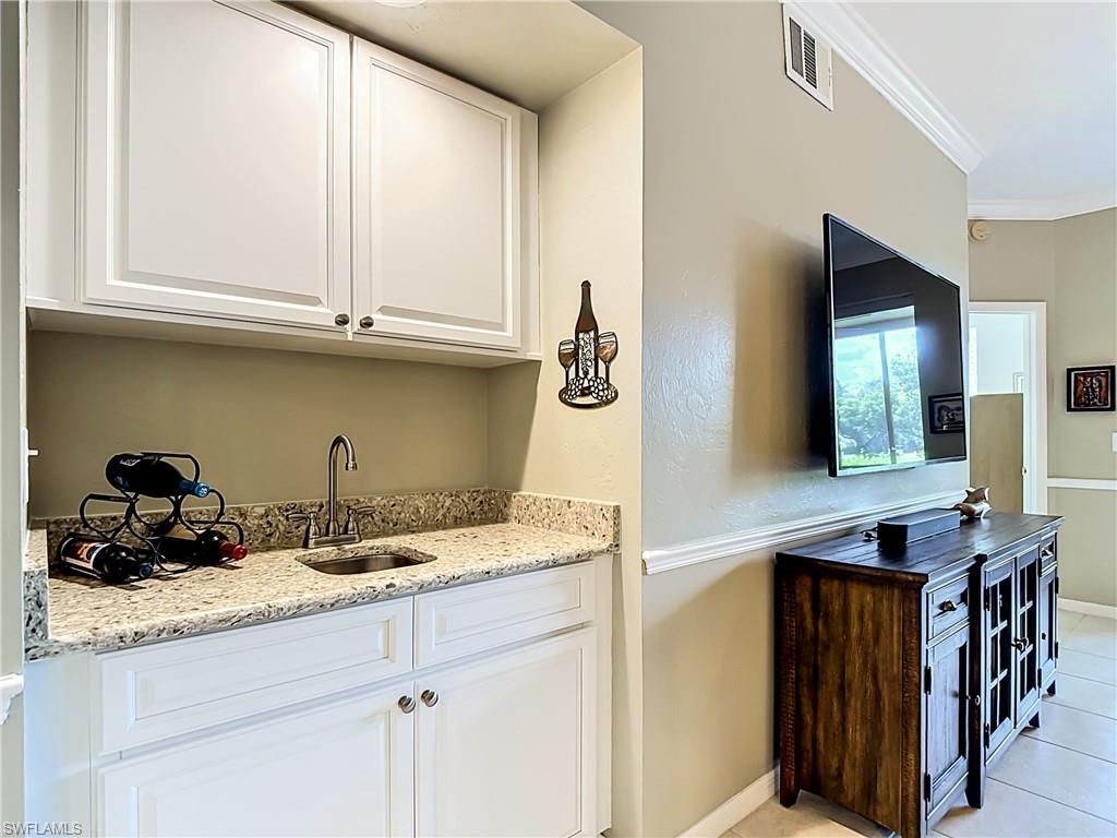 OLDE HICKORY GOLF & COUNTRY CLUB - Residential