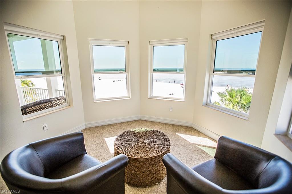 CRESCENT BEACH - Residential