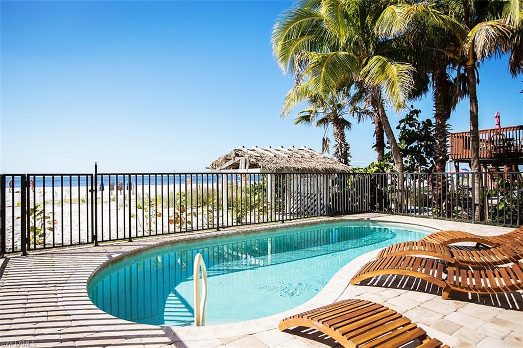 CRESCENT BEACH - Residential