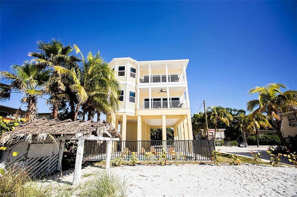 CRESCENT BEACH - Residential