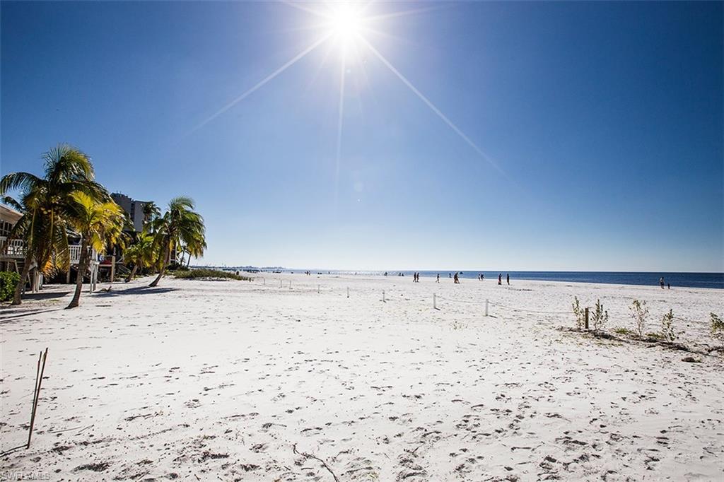 CRESCENT BEACH - Residential