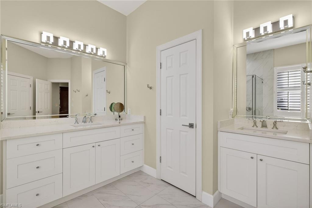 CROWN COLONY - Residential