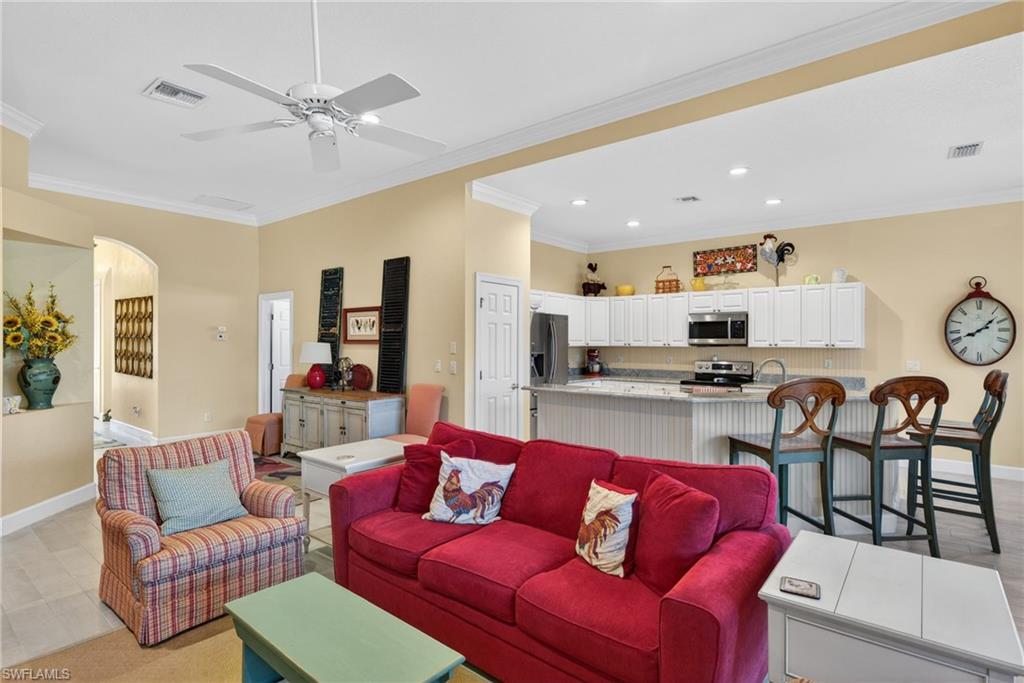 CROWN COLONY - Residential