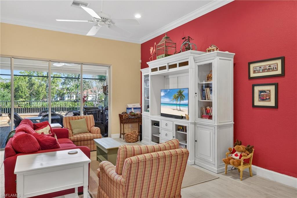 CROWN COLONY - Residential