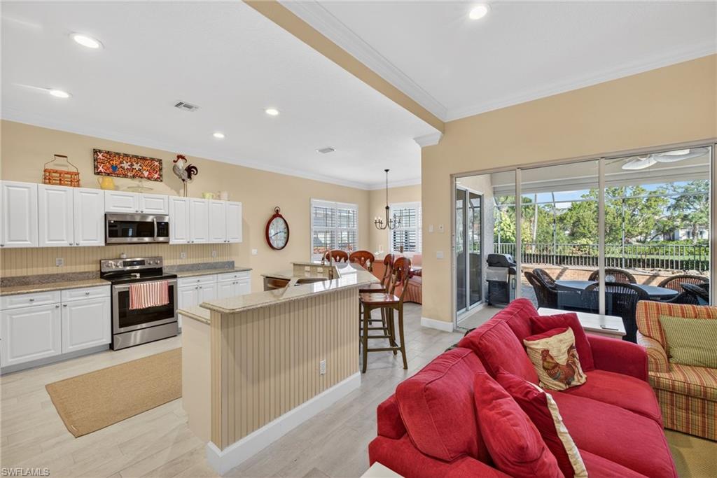 CROWN COLONY - Residential