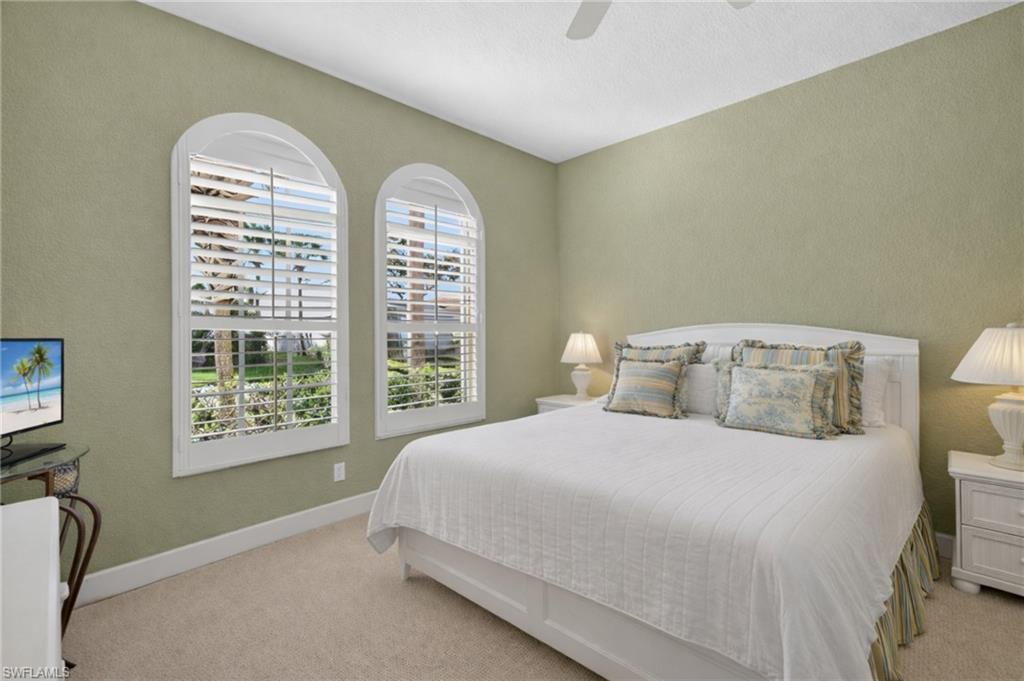 CROWN COLONY - Residential