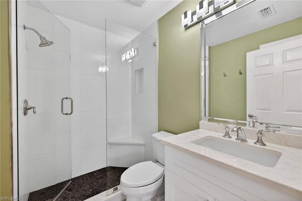 CROWN COLONY - Residential