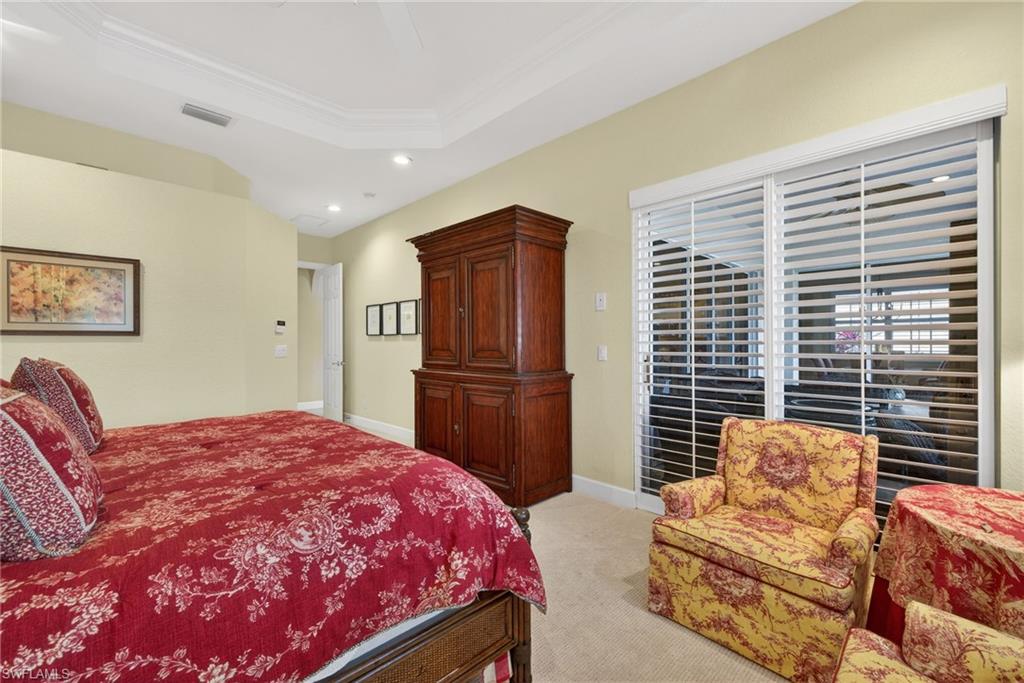 CROWN COLONY - Residential