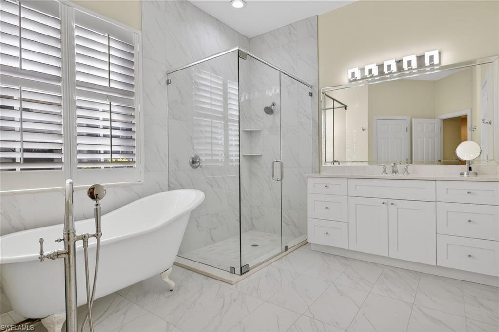 CROWN COLONY - Residential