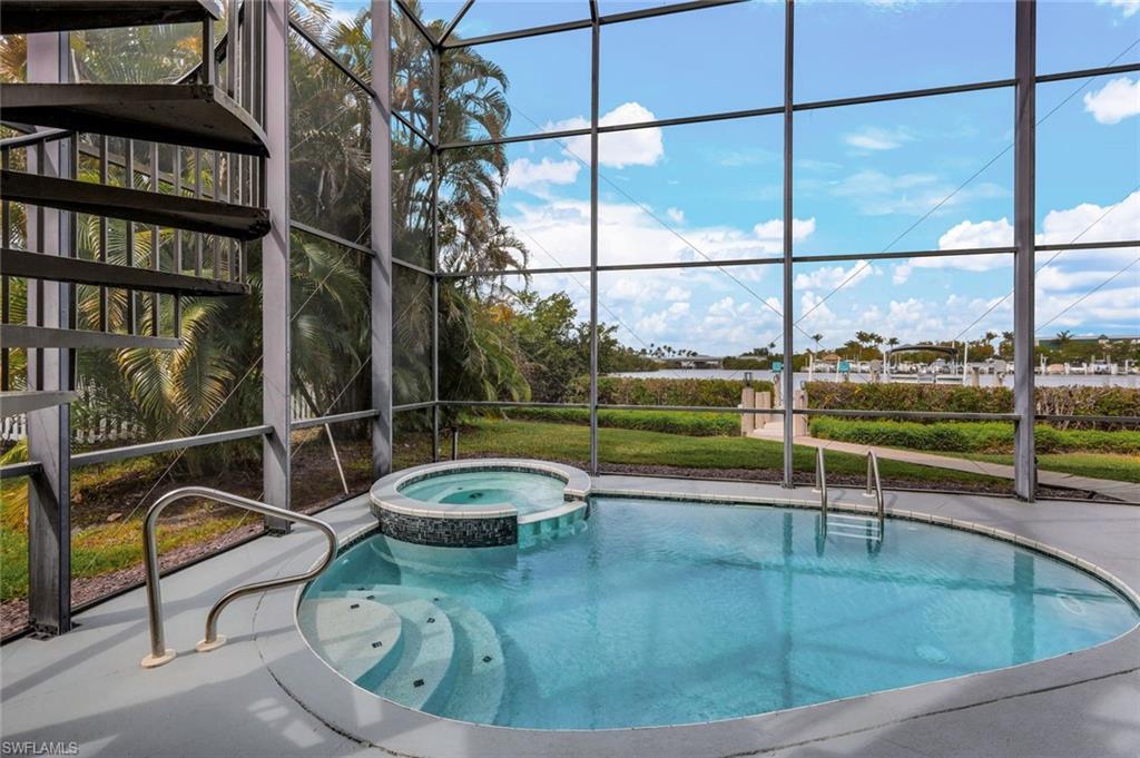 SOUTHPORT ON THE BAY - Residential