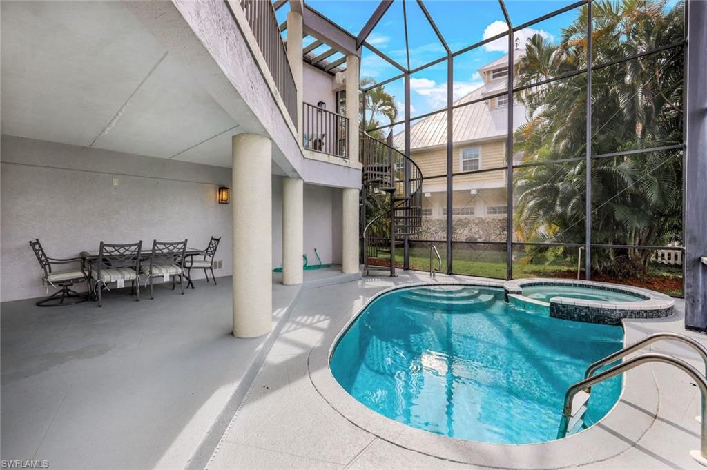 SOUTHPORT ON THE BAY - Residential