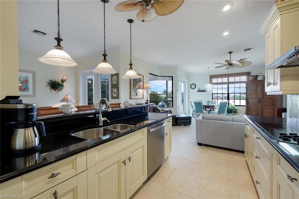 SOUTHPORT ON THE BAY - Residential