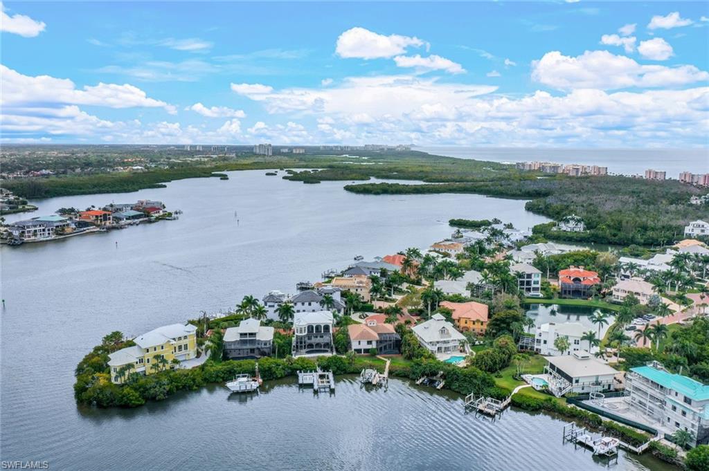 SOUTHPORT ON THE BAY - Residential