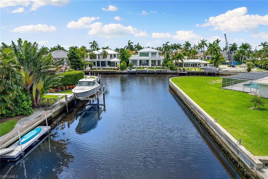 1560 Bluefin CT