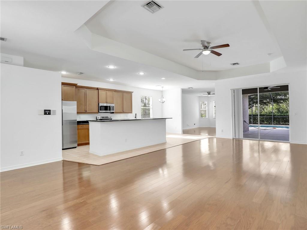 BELLA TERRA - Residential Lease