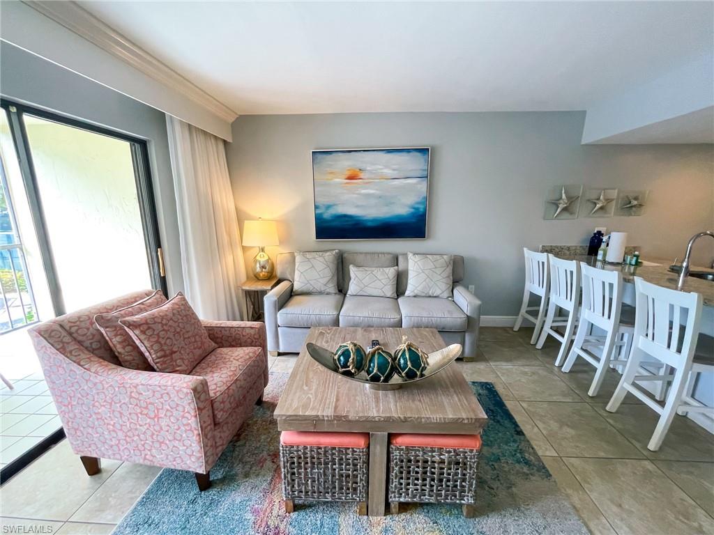 TENNIS VILLAS - Residential