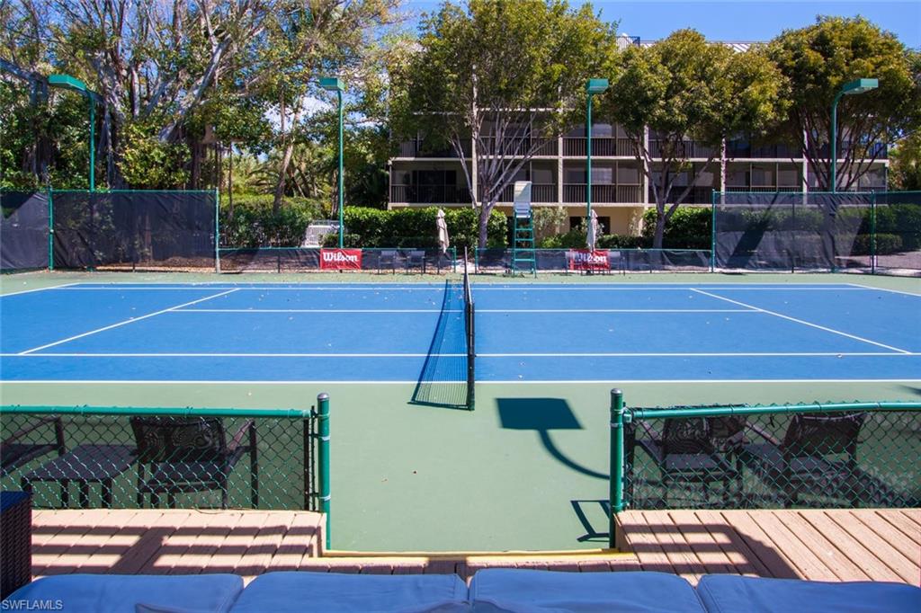 TENNIS VILLAS - Residential
