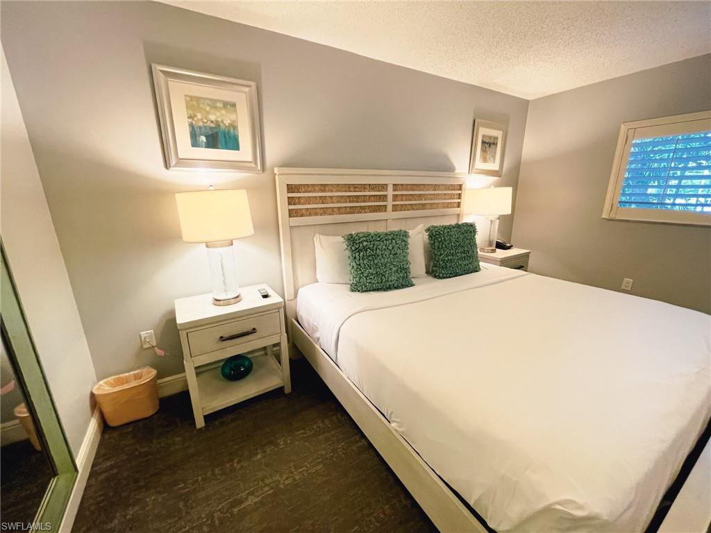 TENNIS VILLAS - Residential