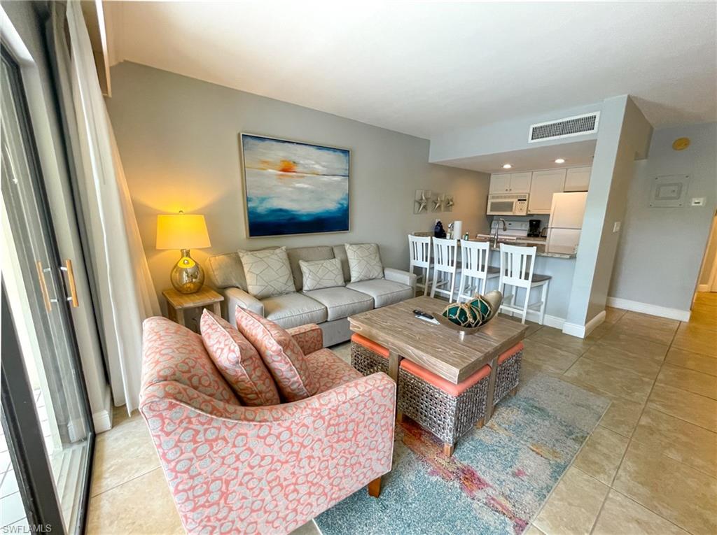 TENNIS VILLAS - Residential