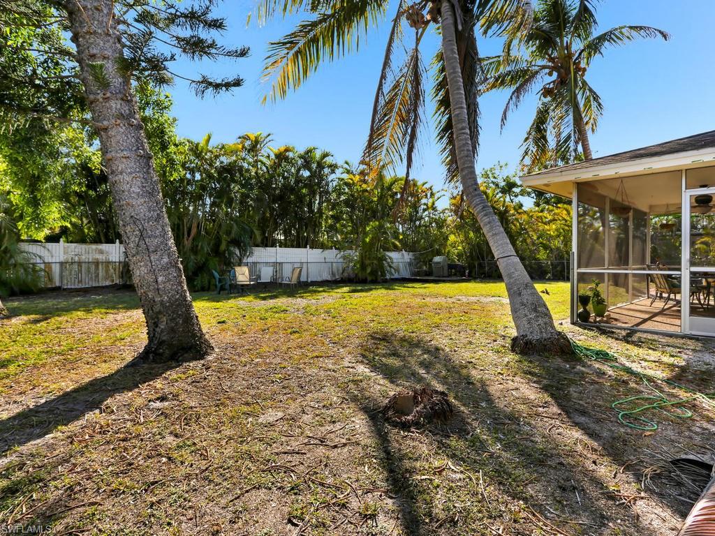 LELY TROPICAL ESTATES - Residential