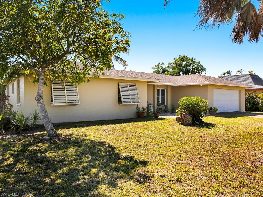 LELY TROPICAL ESTATES - Residential