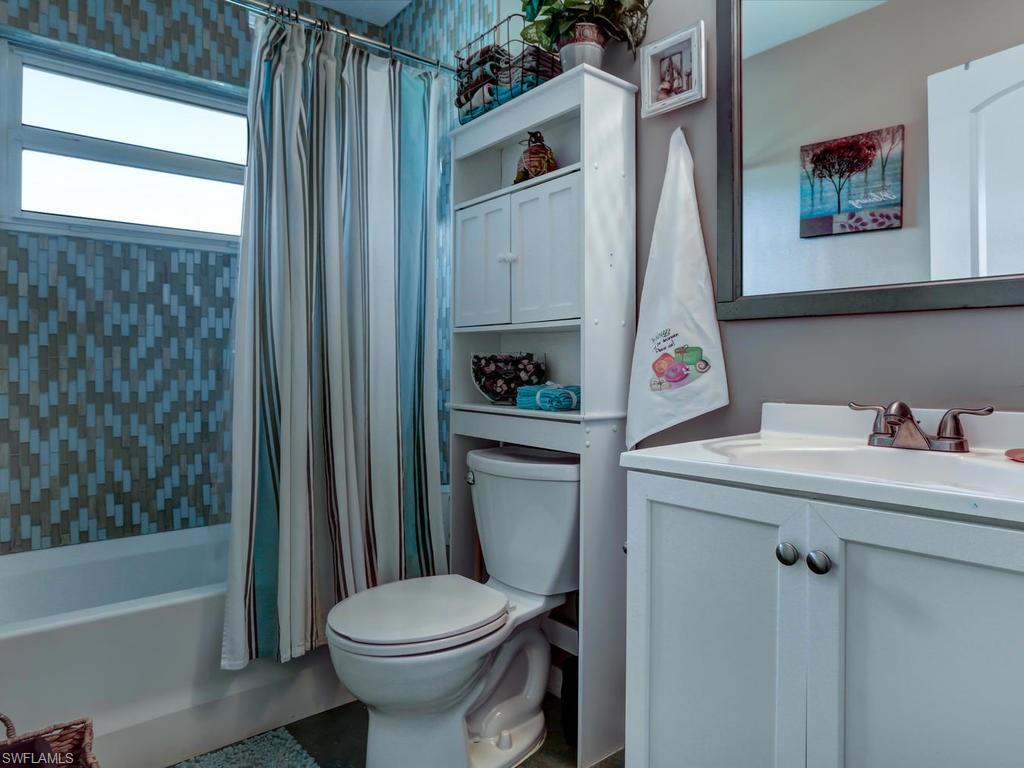 LELY TROPICAL ESTATES - Residential