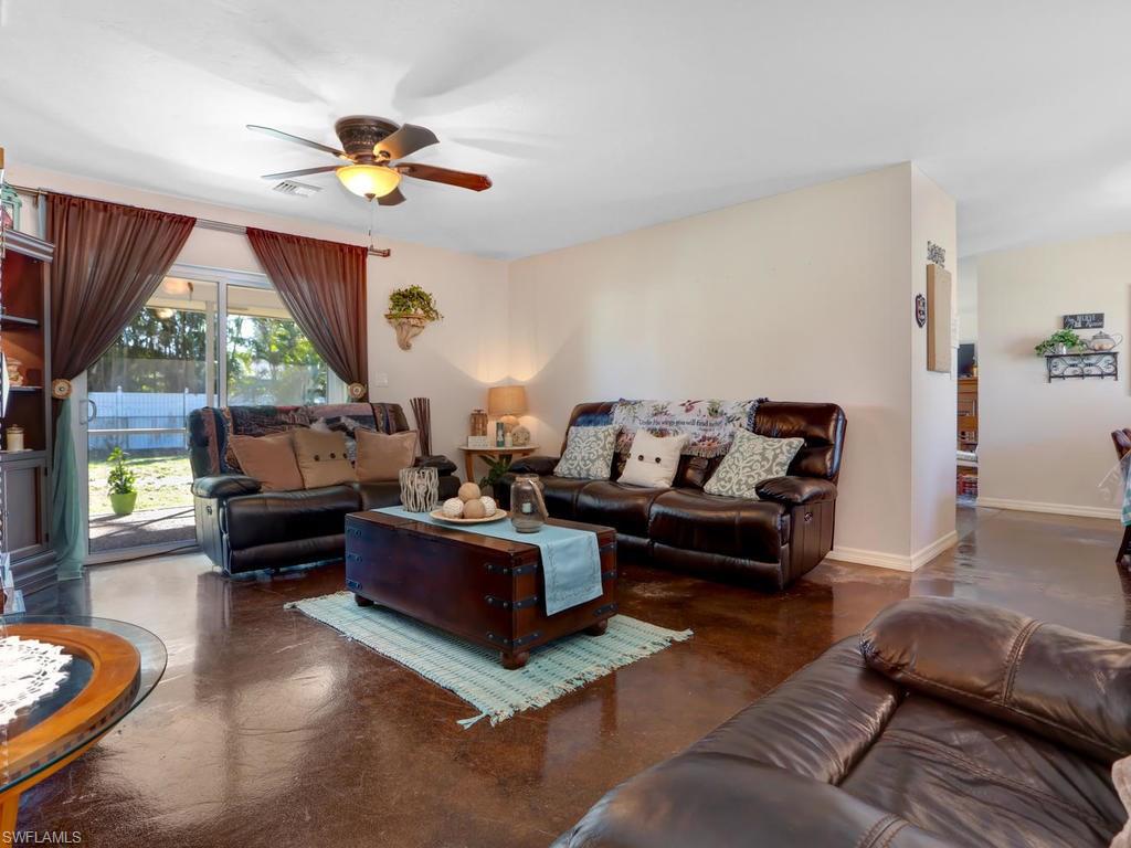 LELY TROPICAL ESTATES - Residential