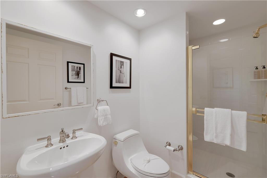 BILTMORE AT BAY COLONY - Residential