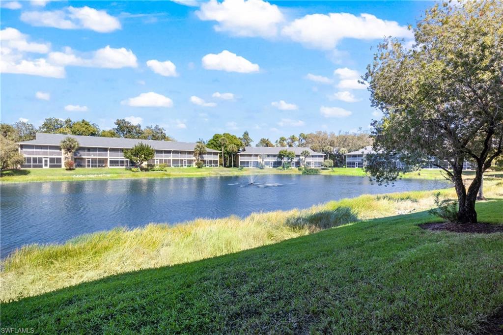 ABBEY ON THE LAKE - Residential