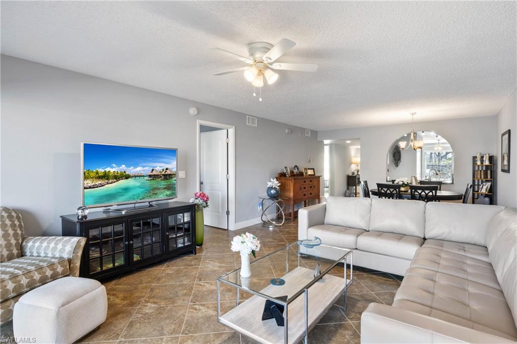 ABBEY ON THE LAKE - Residential