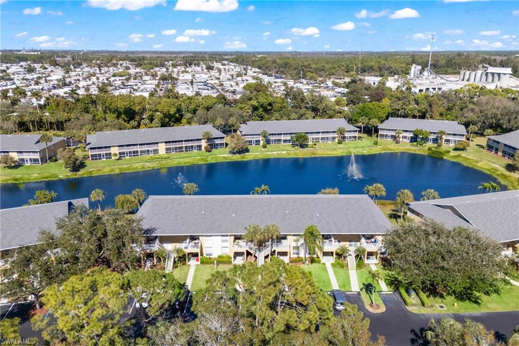 ABBEY ON THE LAKE - Residential