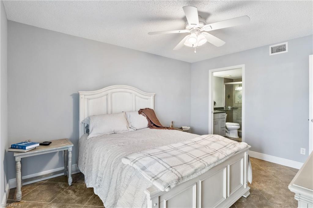 ABBEY ON THE LAKE - Residential