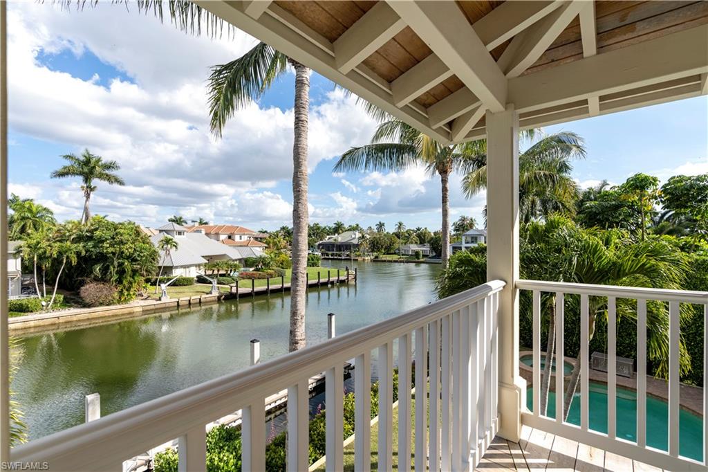 AQUALANE SHORES - Residential