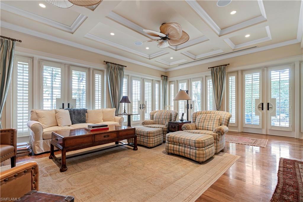 AQUALANE SHORES - Residential