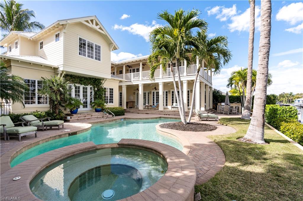 AQUALANE SHORES - Residential