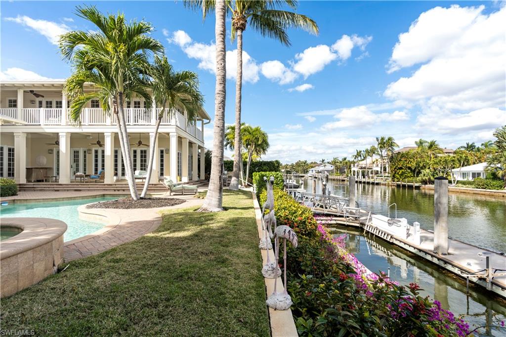 AQUALANE SHORES - Residential