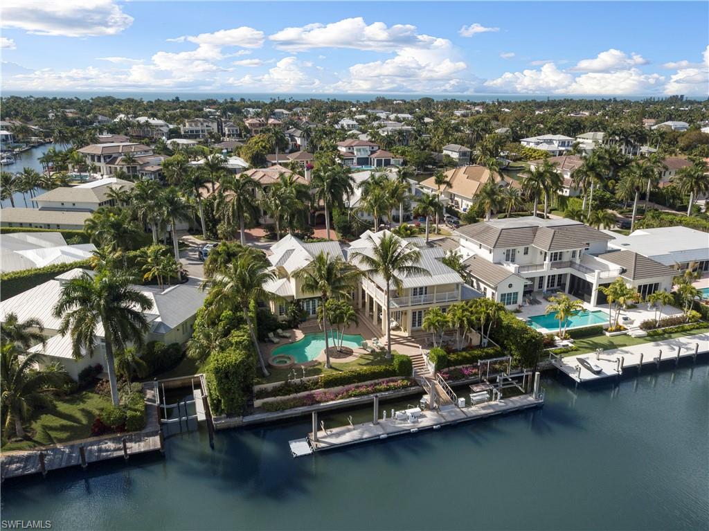 AQUALANE SHORES - Residential