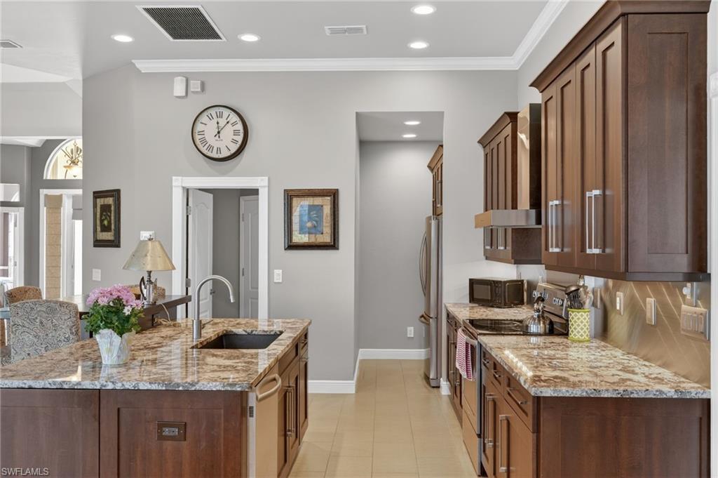 MARCO ISLAND - Residential