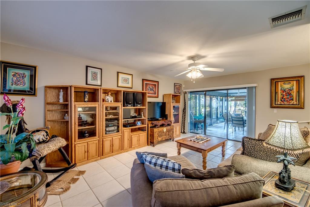 FLAMINGO VILLAGE - Residential