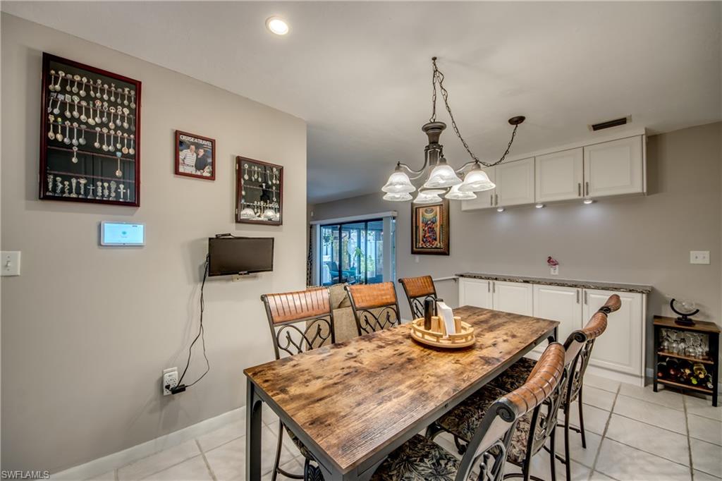 FLAMINGO VILLAGE - Residential