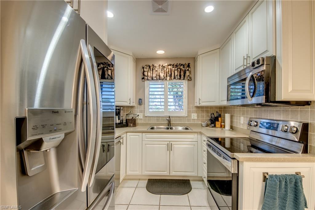 FLAMINGO VILLAGE - Residential