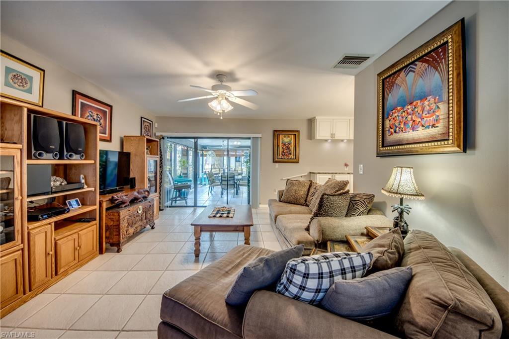 FLAMINGO VILLAGE - Residential