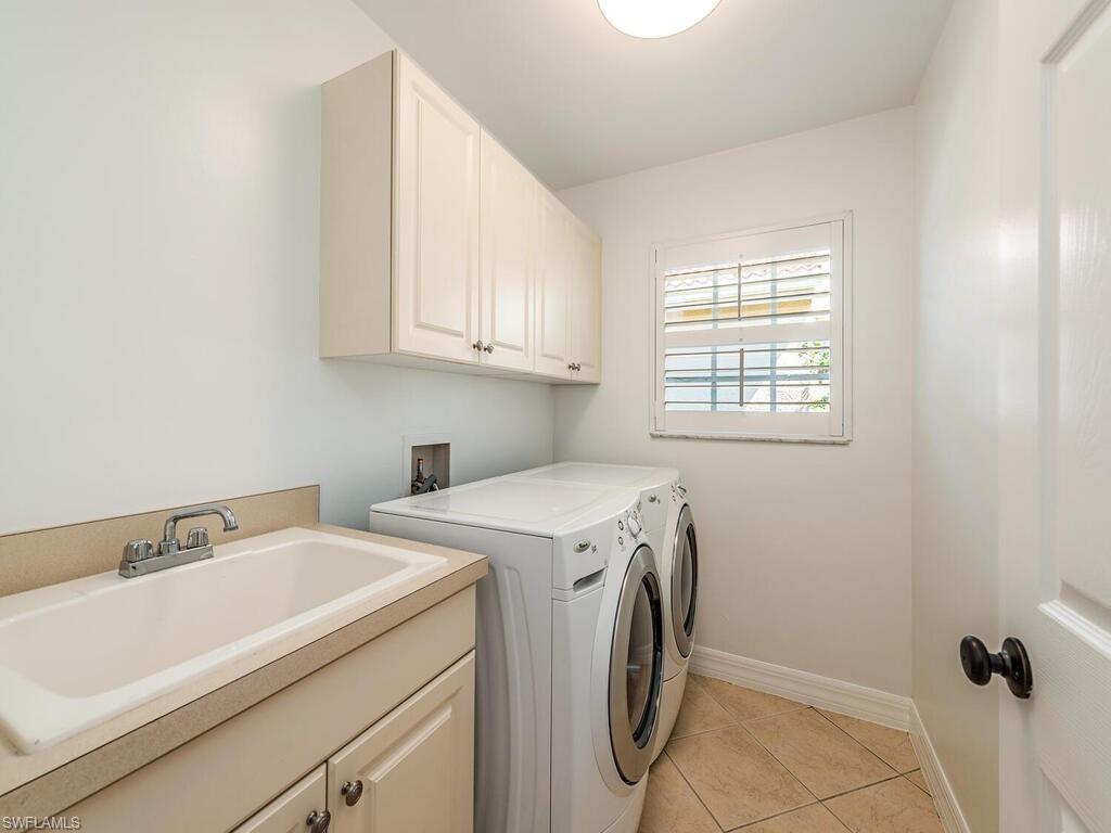 SATURNIA LAKES - Residential