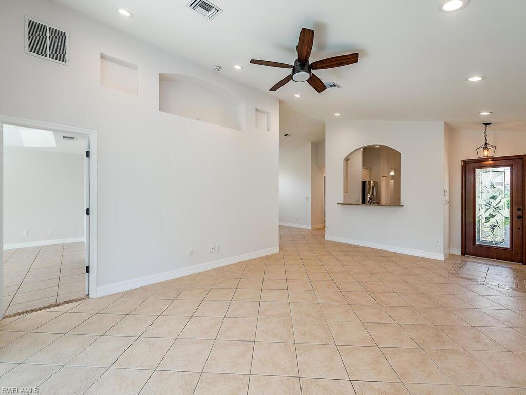 SATURNIA LAKES - Residential