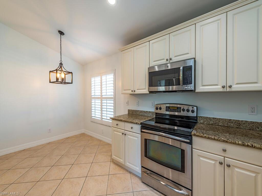 SATURNIA LAKES - Residential