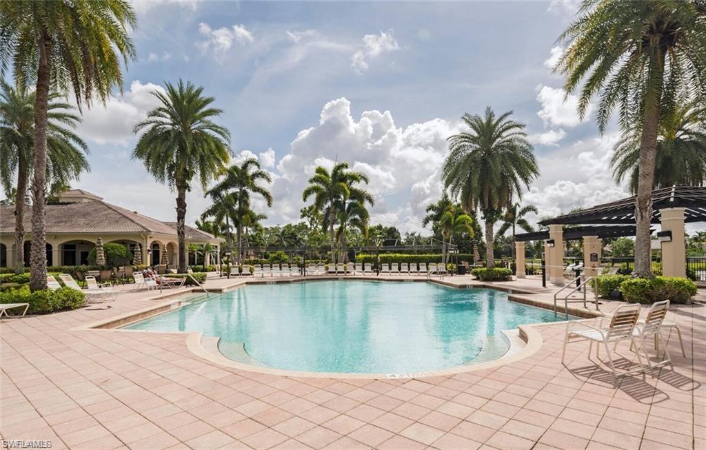 SATURNIA LAKES - Residential