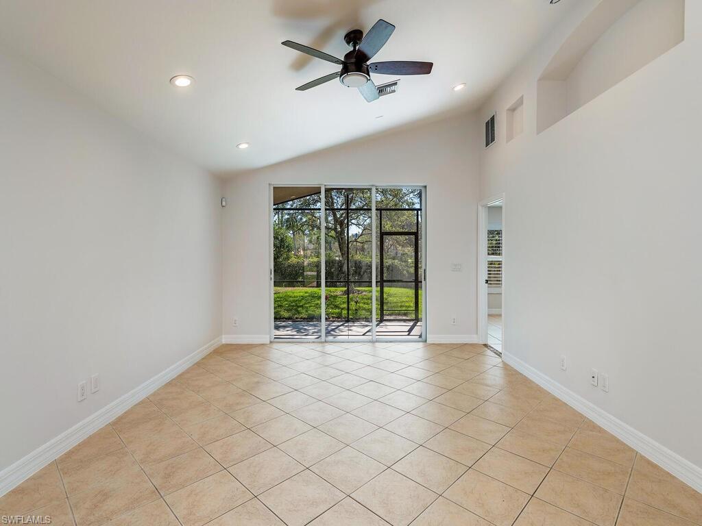 SATURNIA LAKES - Residential