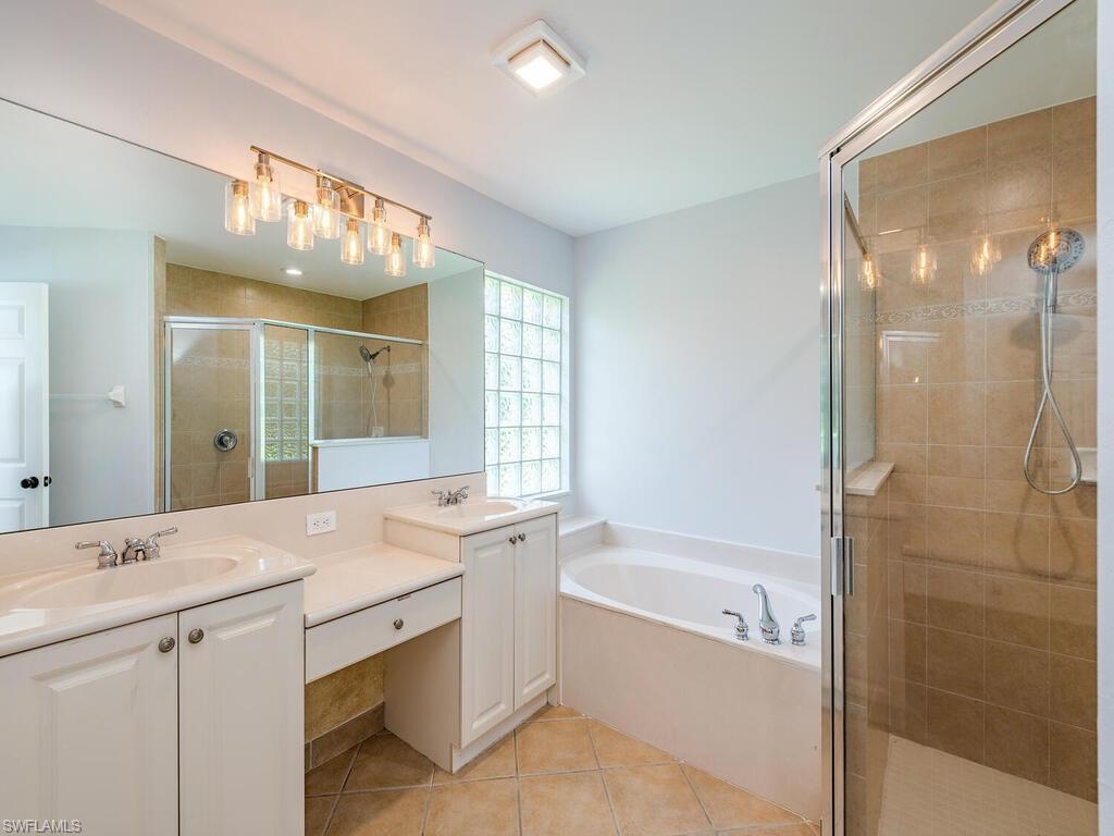 SATURNIA LAKES - Residential