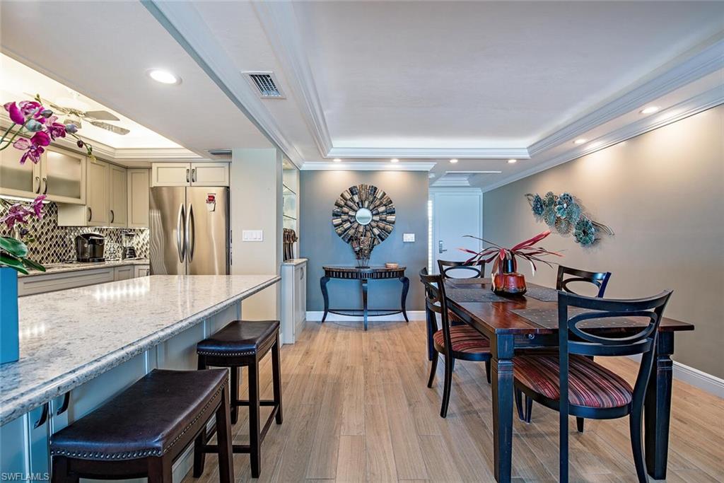 3443 Gulf Shore Blvd N 409